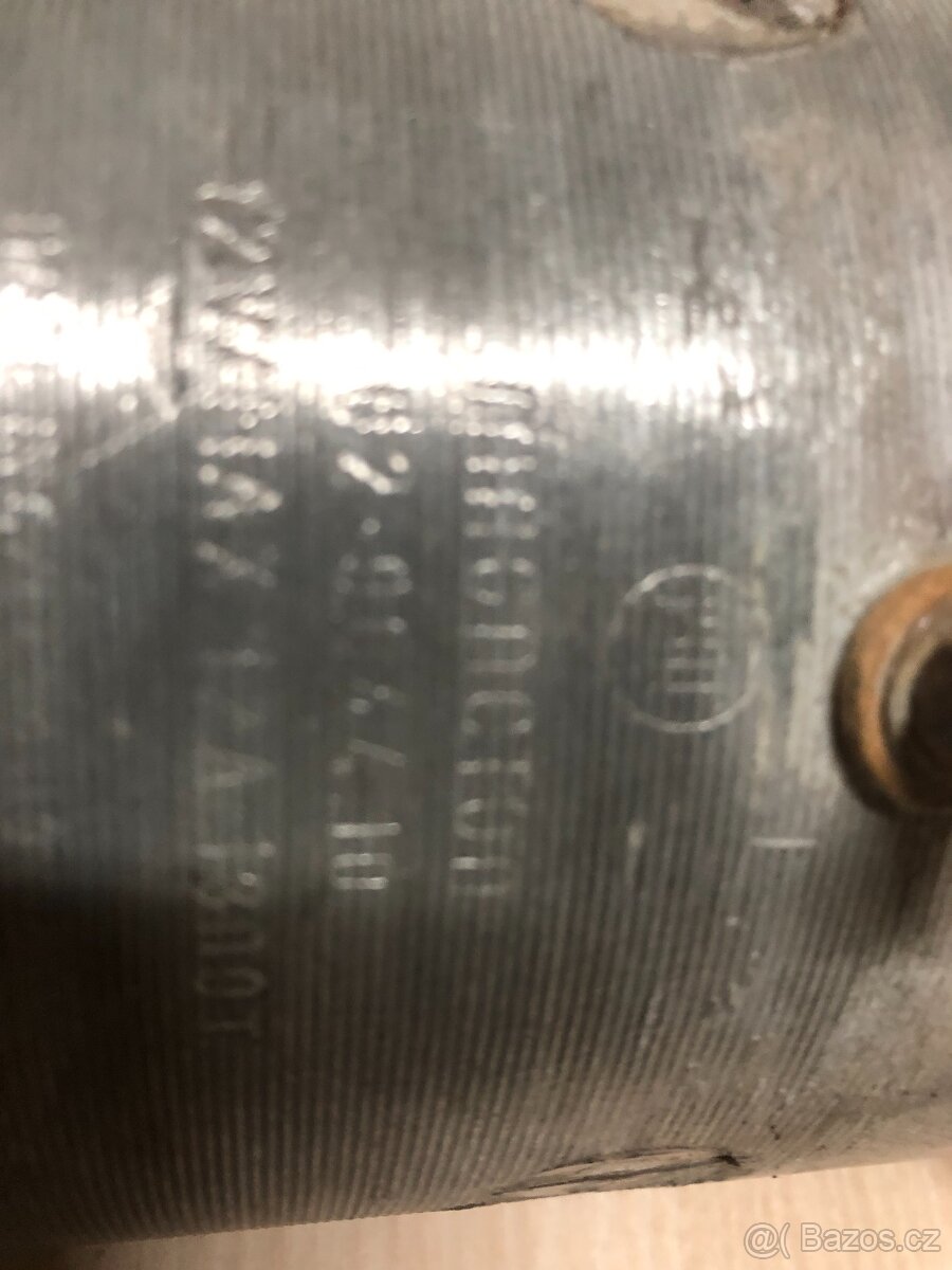 Dynamo zetor 3011 , magneton 02004410 - 6