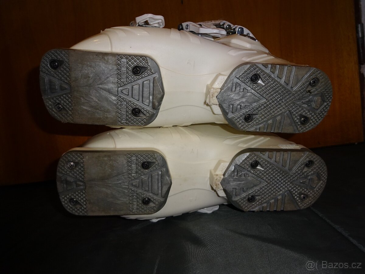 Lyžáky HEAD FX7 vel.24,5 - 6