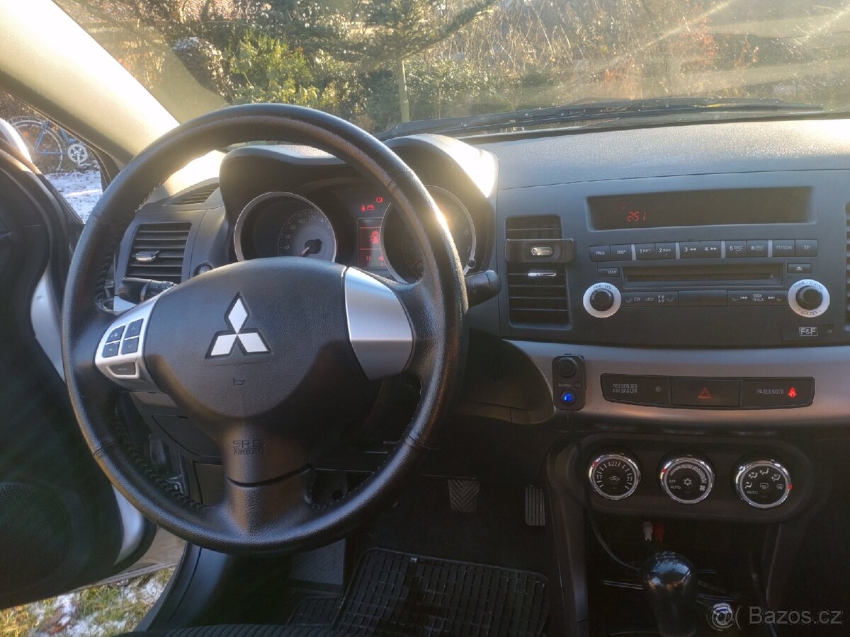 Mitsubishi Lancer 1.5 80 kW 2011 - 6