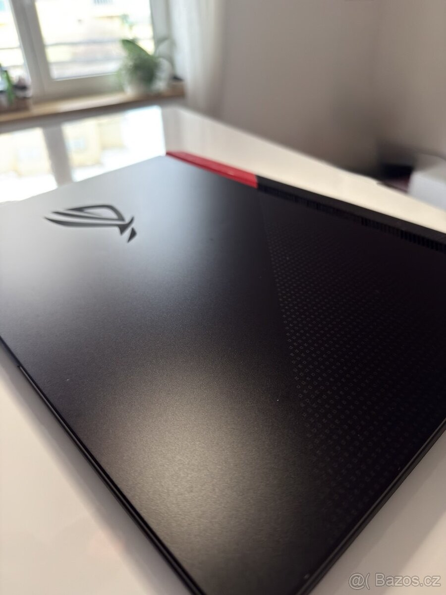 Prodám herní notebook Asus Rog Strix G513 - 6