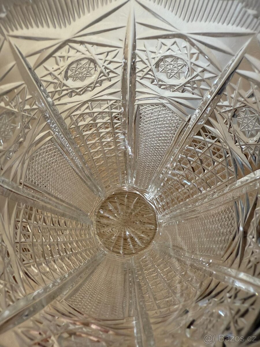 Stará broušená čirá váza - 6