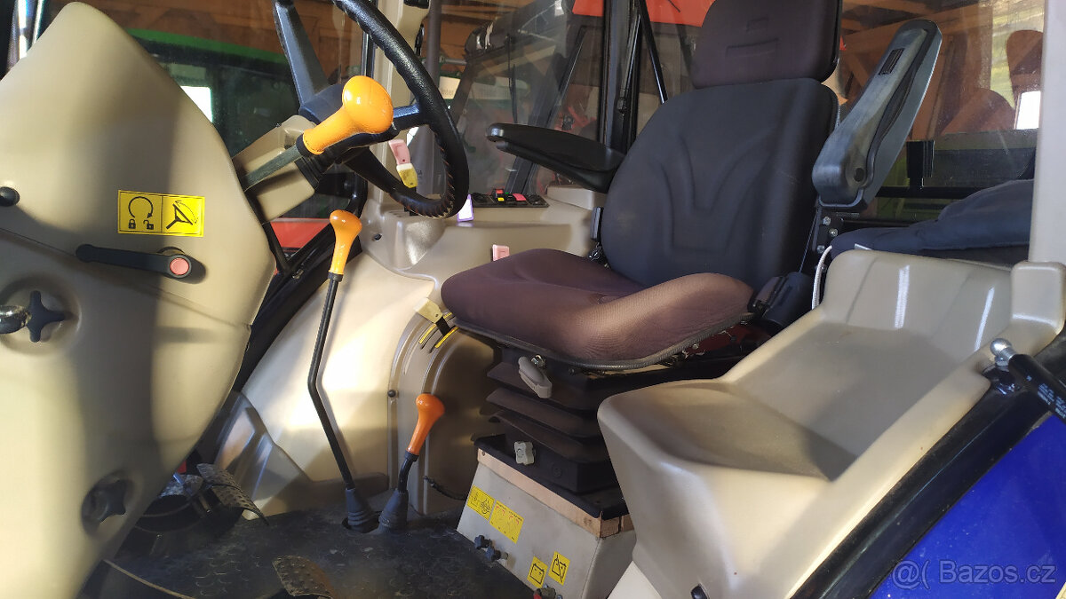 Traktor Farmtrac 675 DTN, r.v. 2022 - 6
