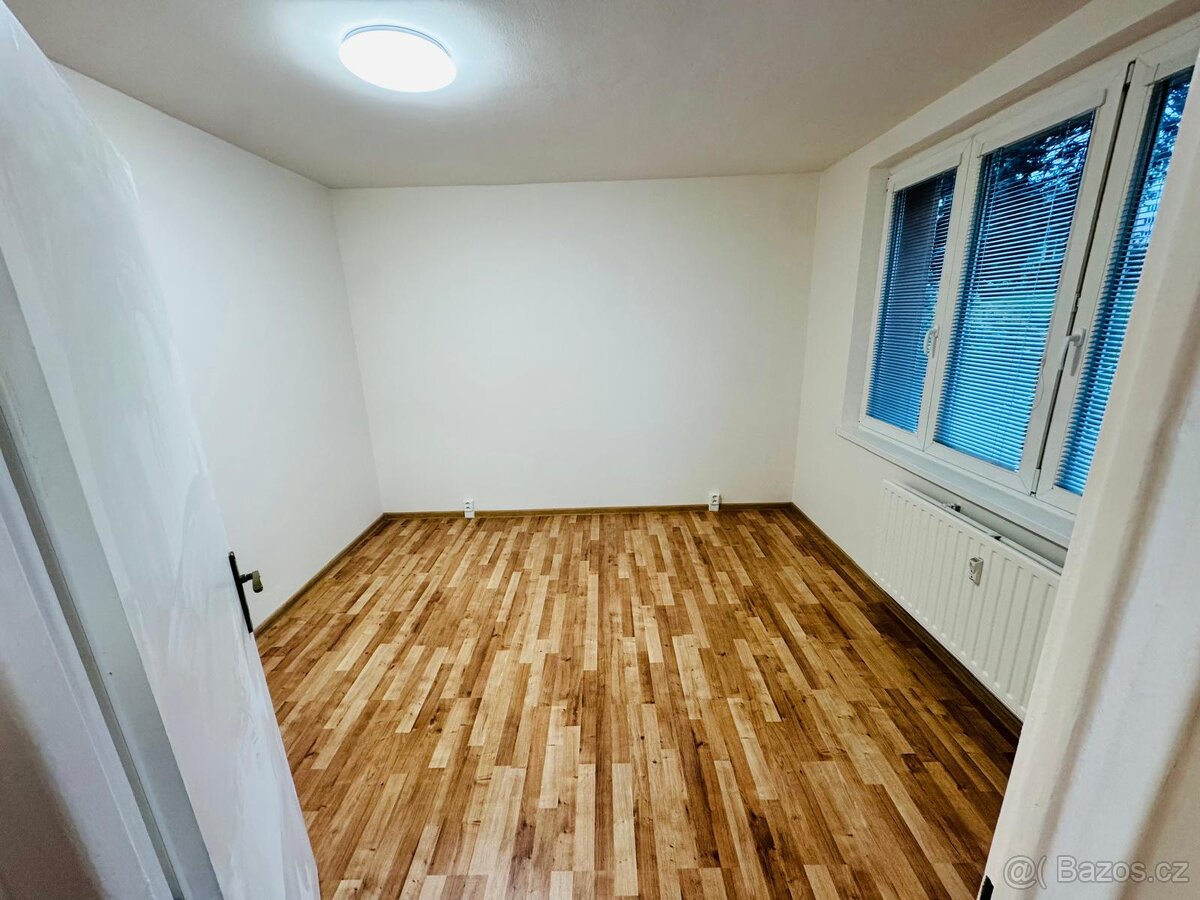 (206) Pronájem, byt 4+1, 76 m, Zahradní 5194, Chomutov - 6