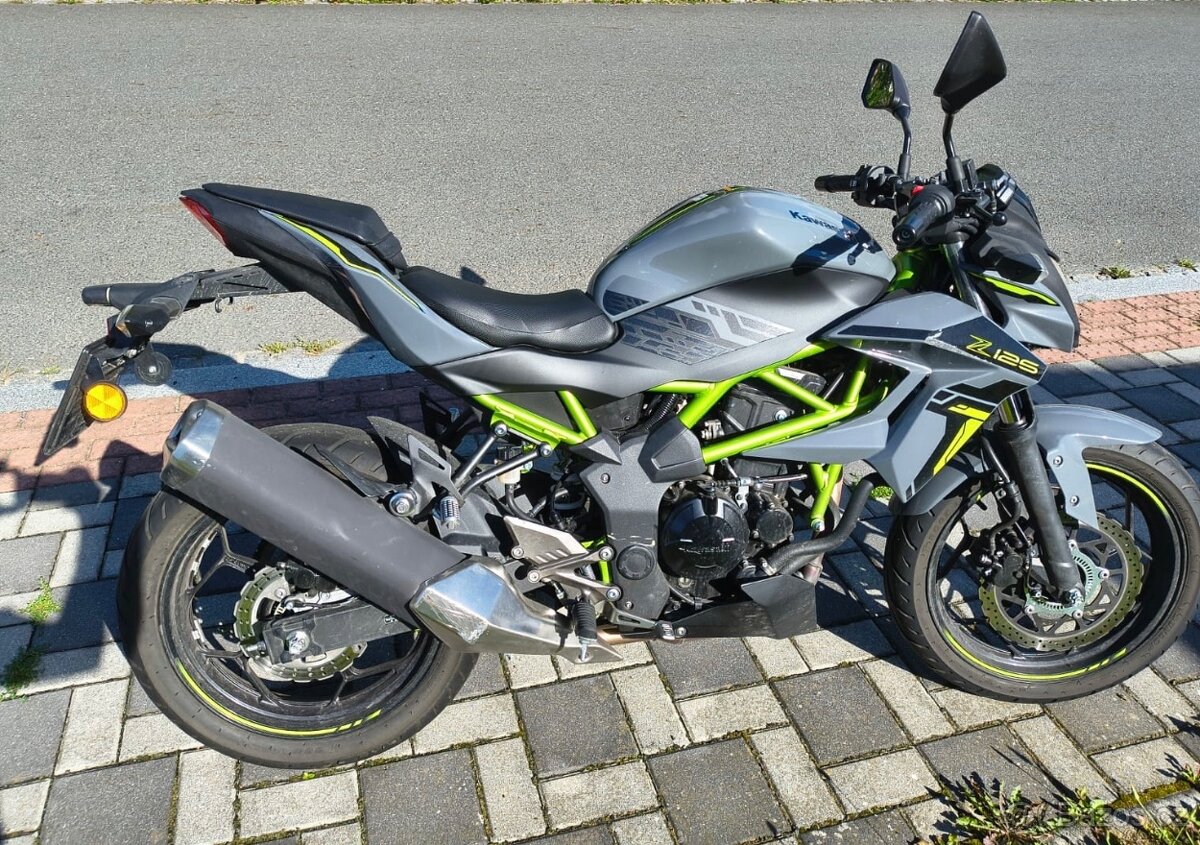 Kawasaki Z 125 - 6