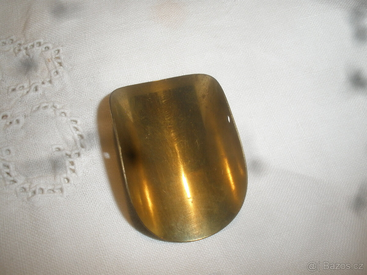 Kolo veteran- štítek AVON - 6