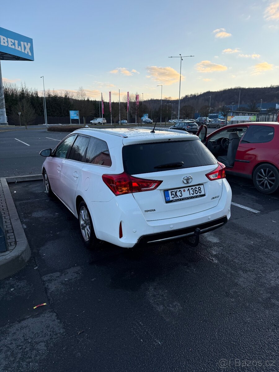 Toyota auris touring sport - 6