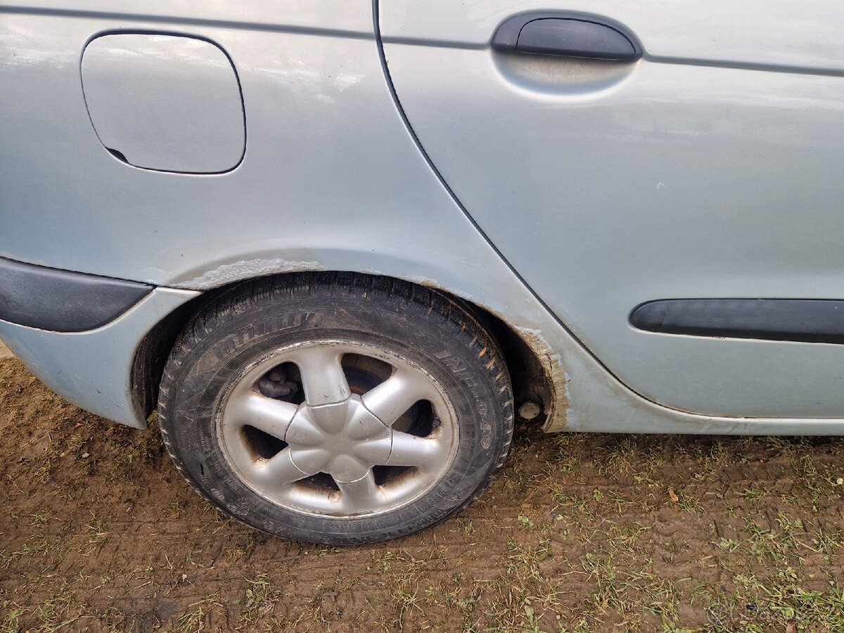 Renault Megane scenic 1.6 16V - 6