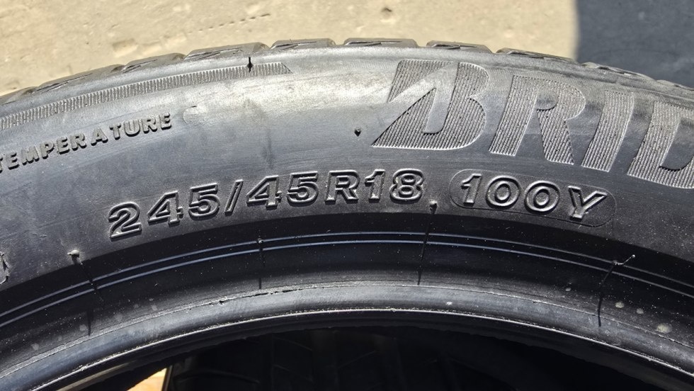 Letní pneu 245/45/18 Bridgestone - 6