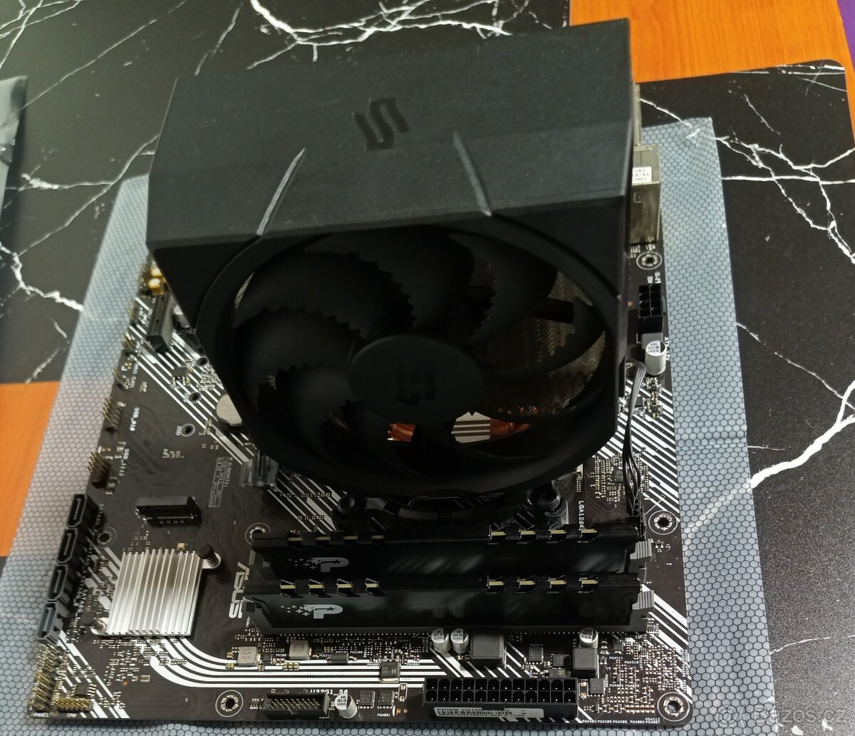 PC komponenty, základní deska, procesor, chladič. - 6