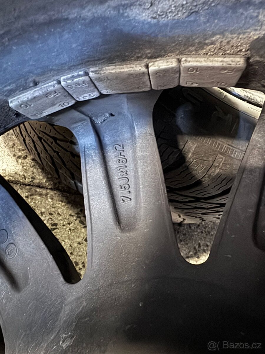 Sada kol R16 5x112 Octavia - 6