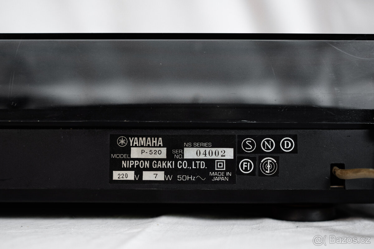 gramofon Yamaha P 520 - 6
