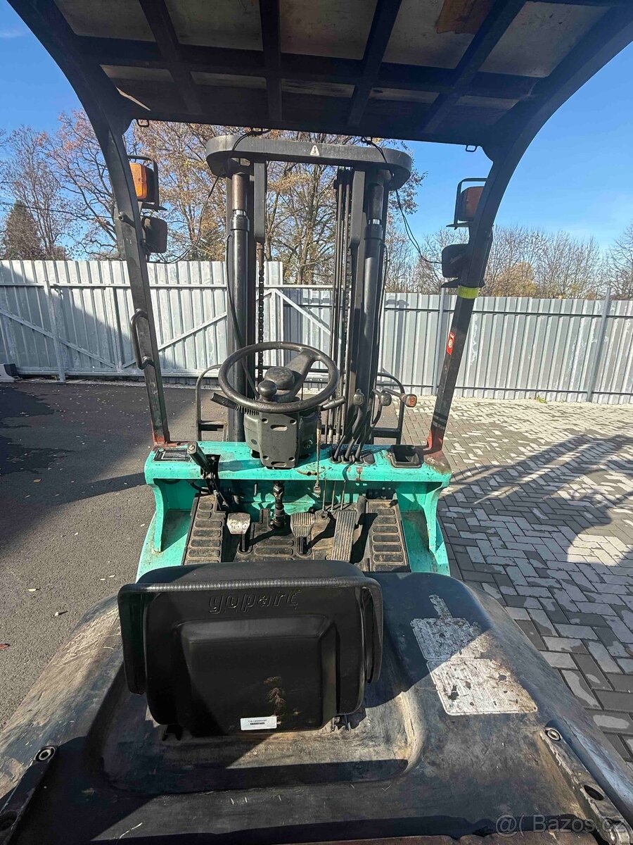 VZV - naftový vysokozdvižný vozík - 6