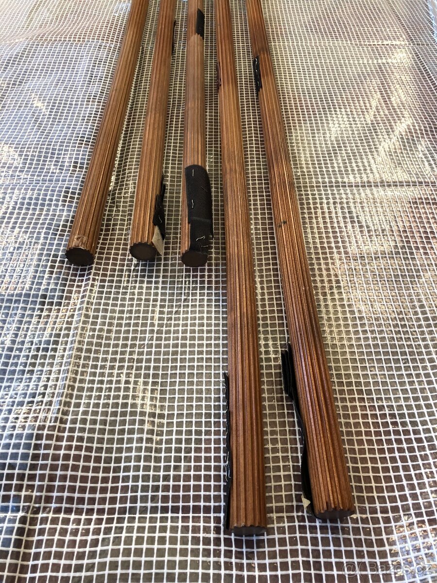 Dřevěné konzolové garnýžové tyče na závěsy záclony (NP028) - 6