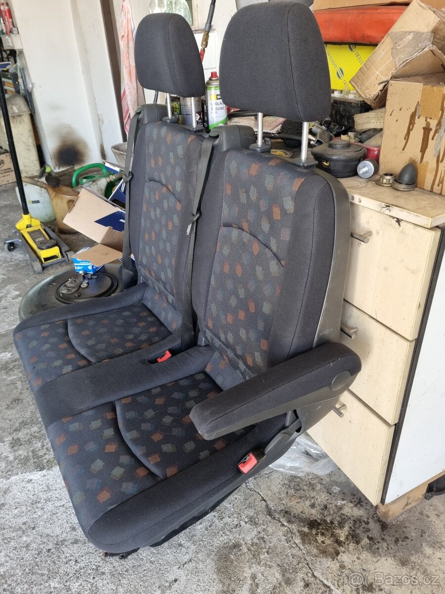 Prostřední řada sedaček Mercedes Vito W639 sklápěcí - 6