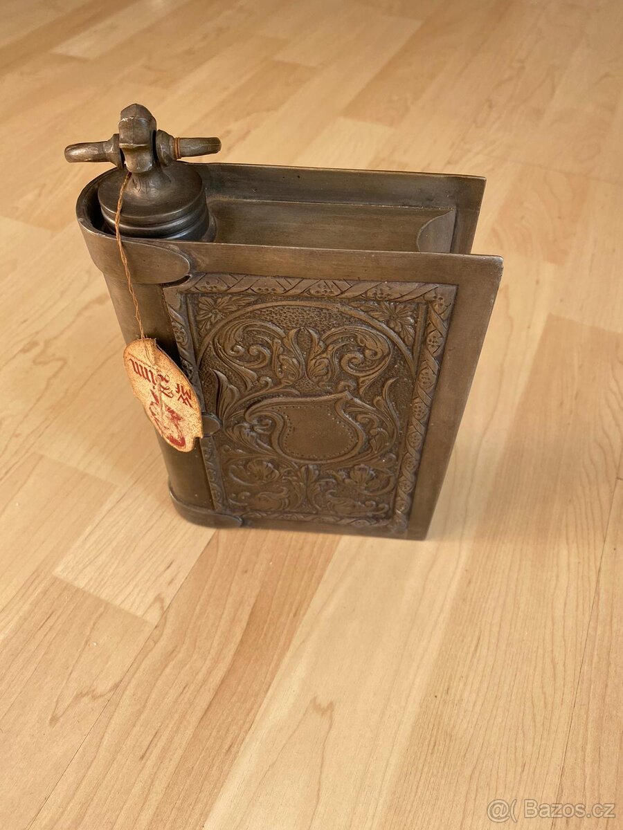 Historická cínová lahev na šnaps - 6