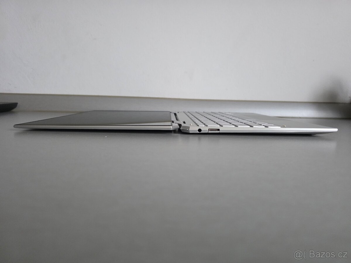 HP Spectre x360 - 6