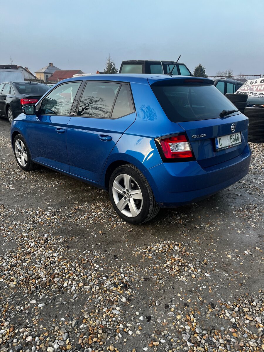 Škoda Fabia 3.......118000 km .1.2 Tsi.benzín - 6