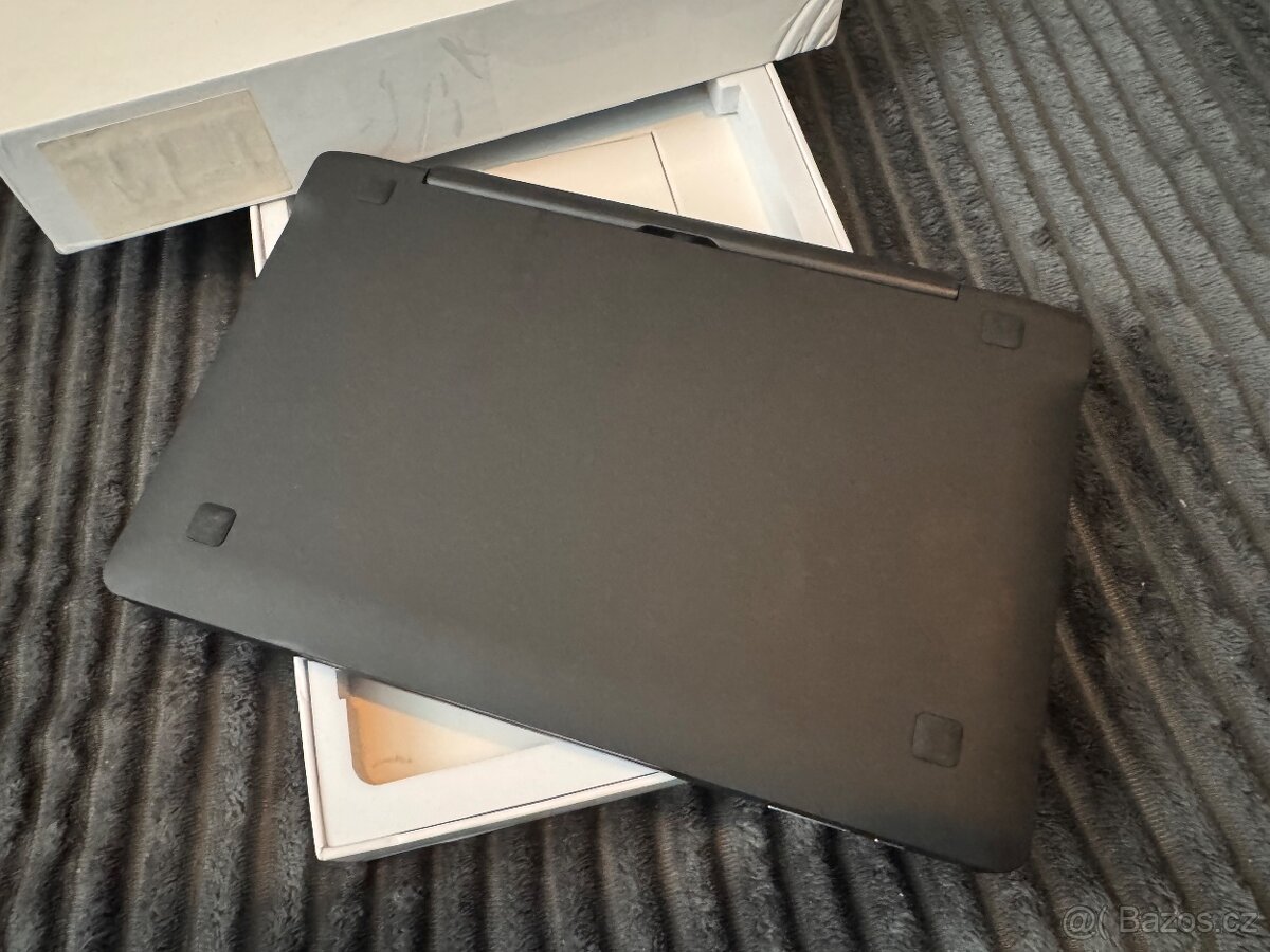 iWork 10 Pro 2 in 1 Tablet PC - 6