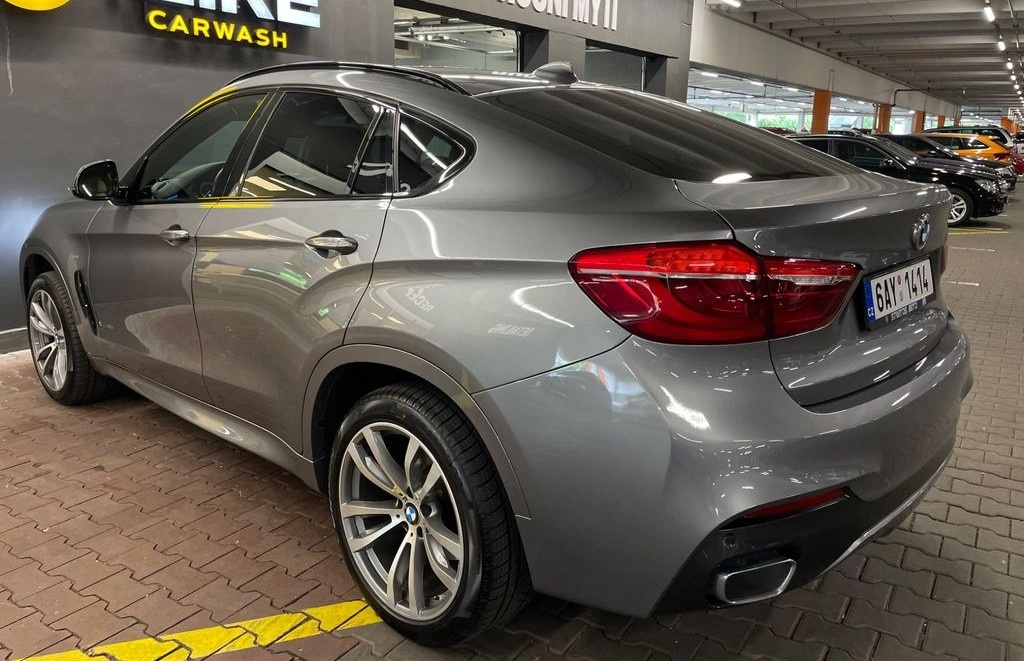 Prodám krásné BMW X6 xDrive40d AA Sedan - 6