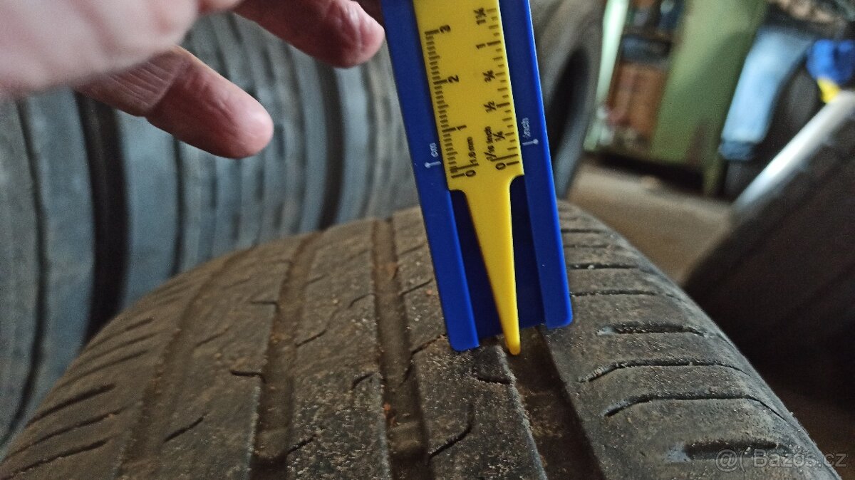 Pneu Continental 215/60 R17 H - 6