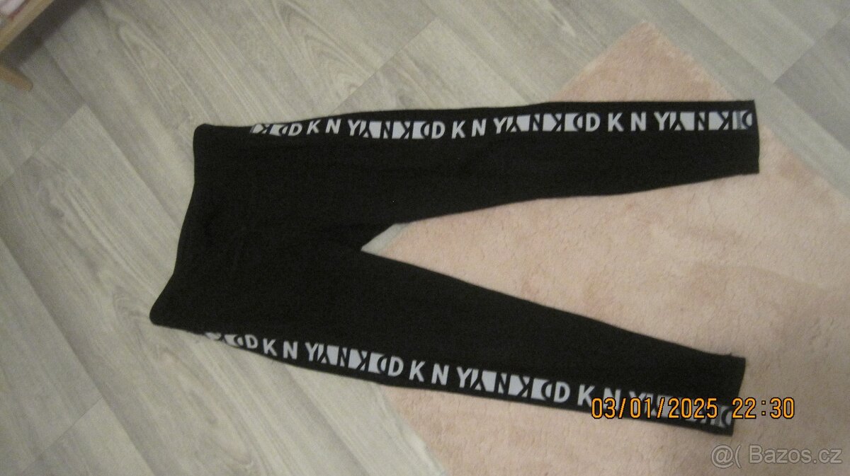 Dlouhé legíny NIKE a DKNY - 6