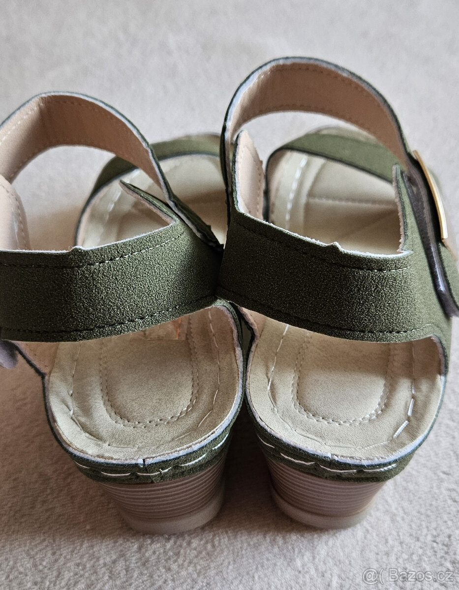 Nové dámské sandálky, sandály, sandále na klínku, 40, khaki - 6