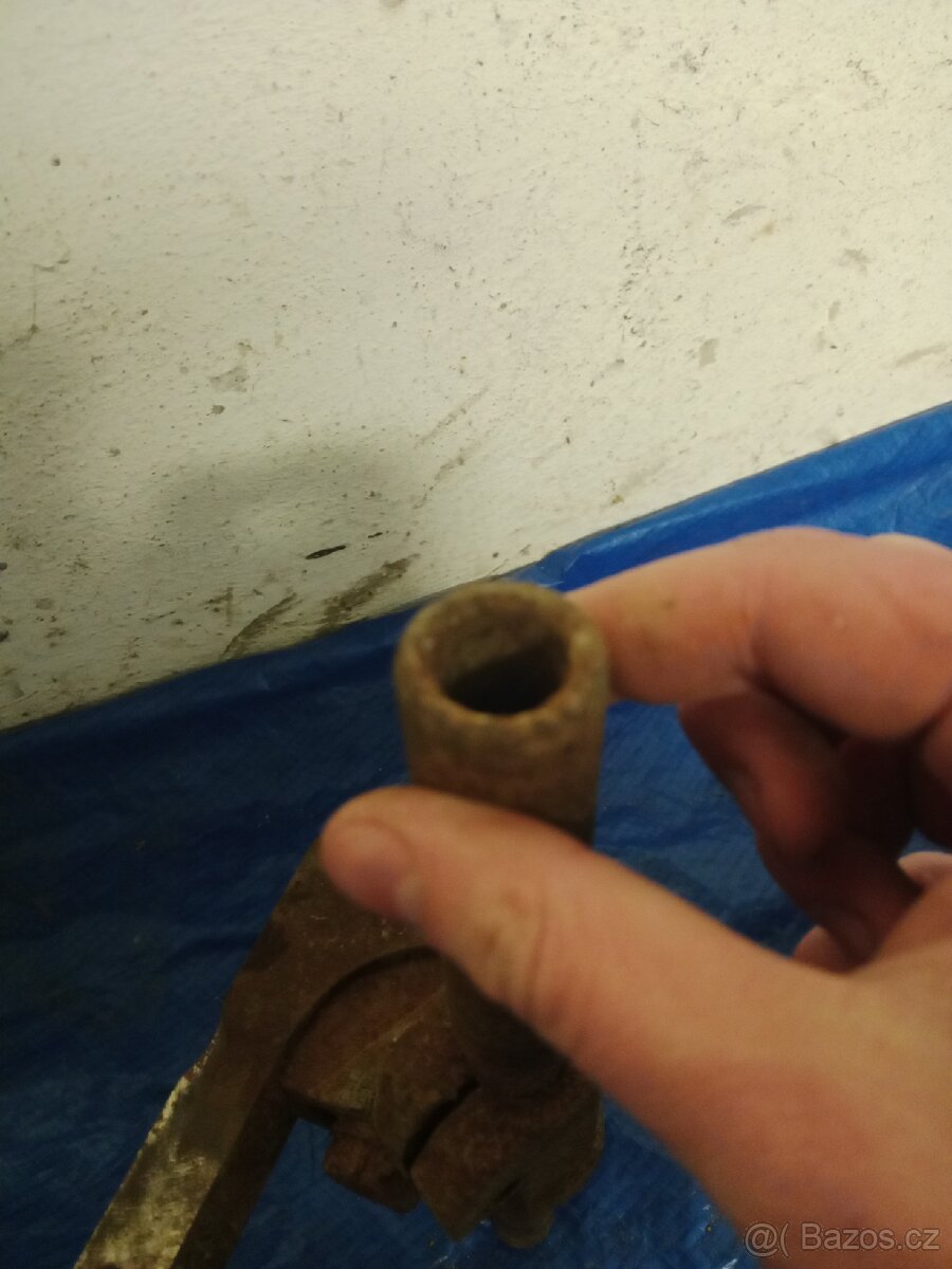 Držáky motoru Prase - 6