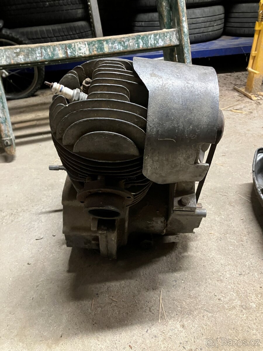 Motor ČZ 175 / 502 prase - 6