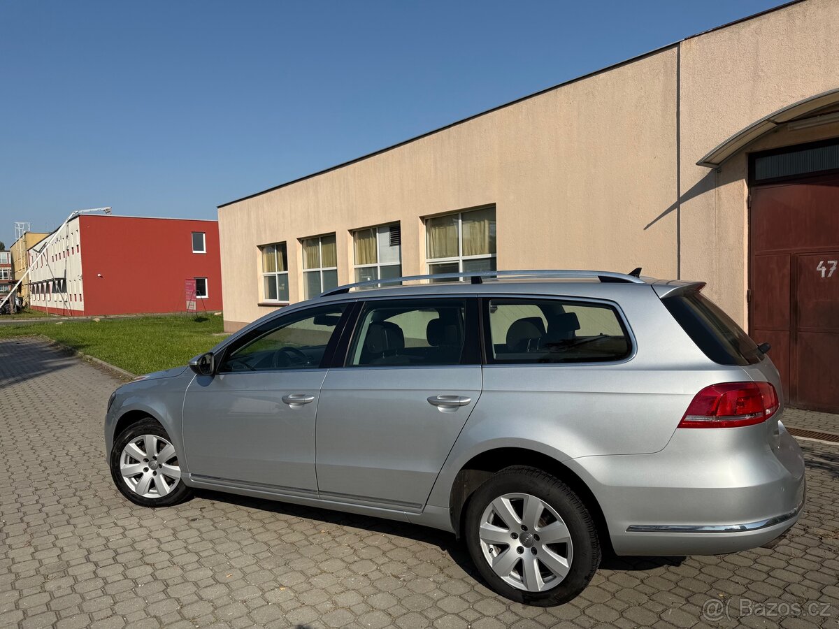 Volkswagen Passat B7 Variant - 6
