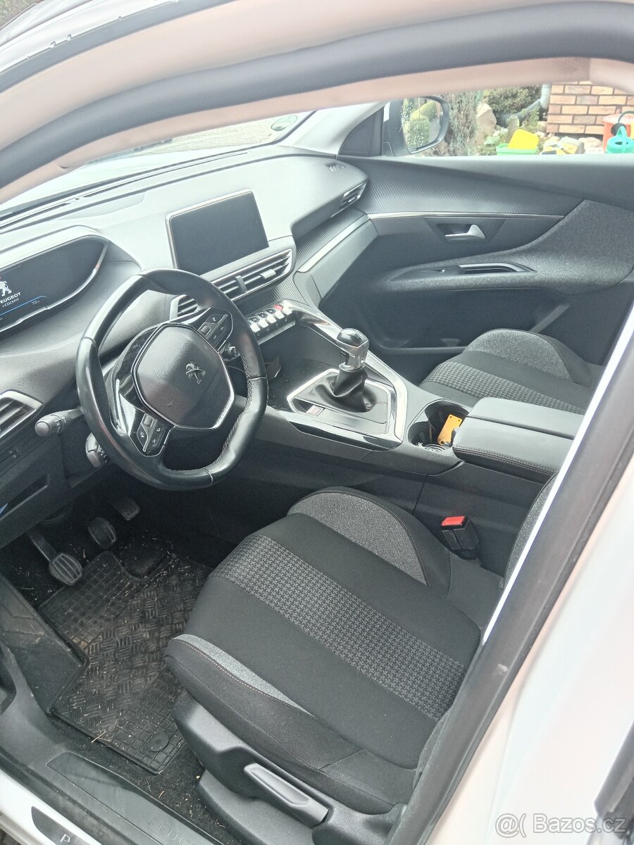 Peugeot 5008 1.5 bluehdi najeto 119 000 - 6