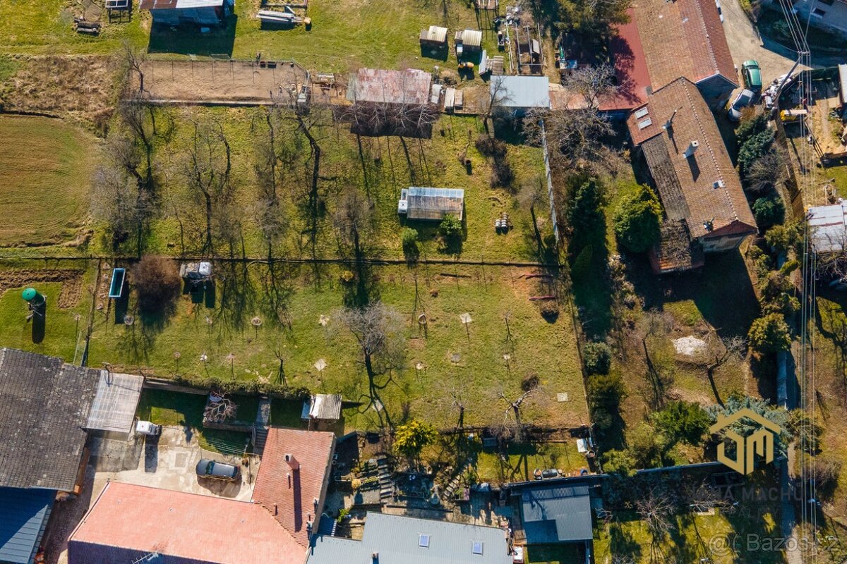 Pozemek s chalupou u Kroměříže - 6