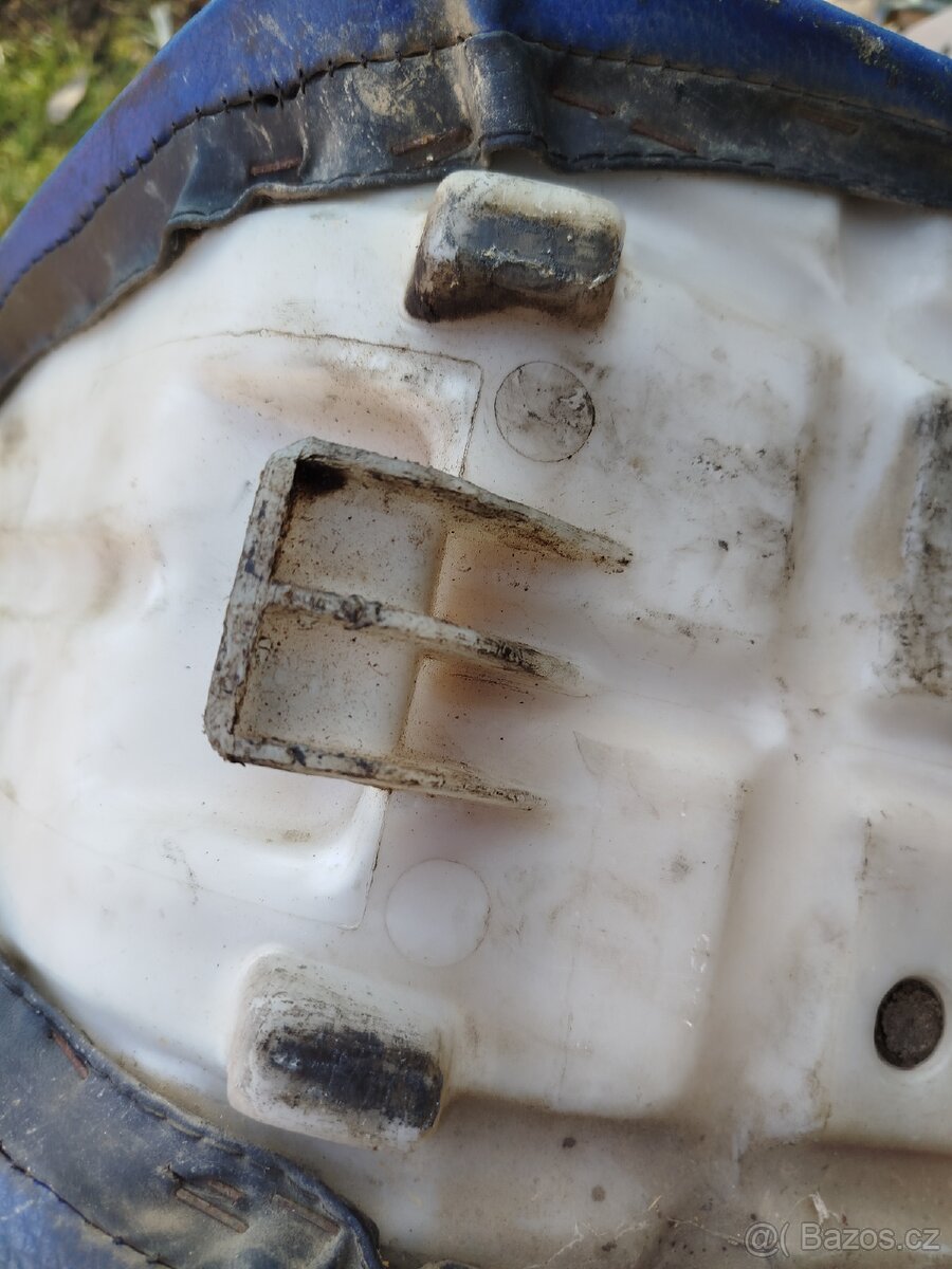 Sedlo Kawasaki KMX 125 - 6