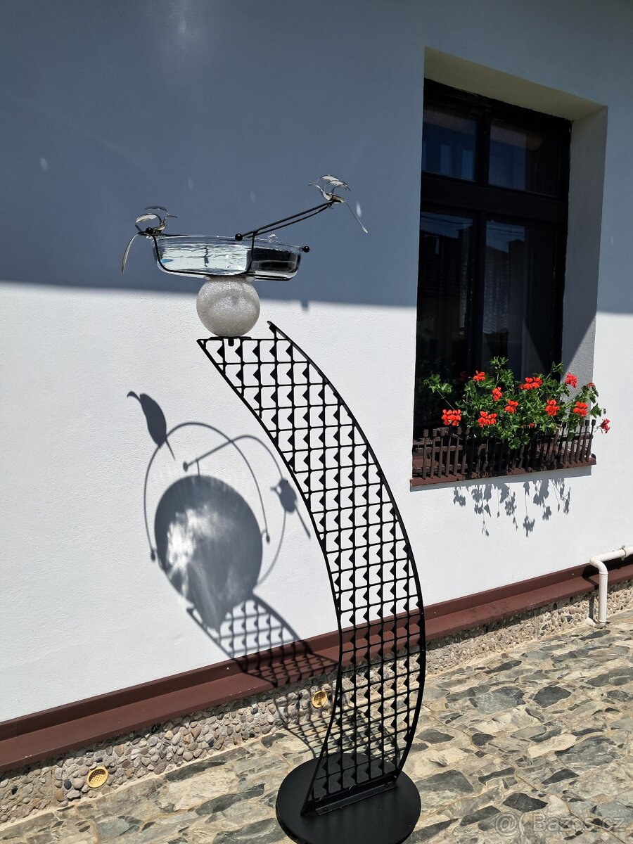 Pítko,ptačí lázeň - 6