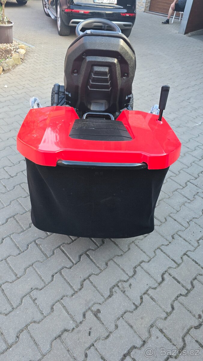 Novy zahradní traktůrek Cedrus akce do neděle 58000 - 6