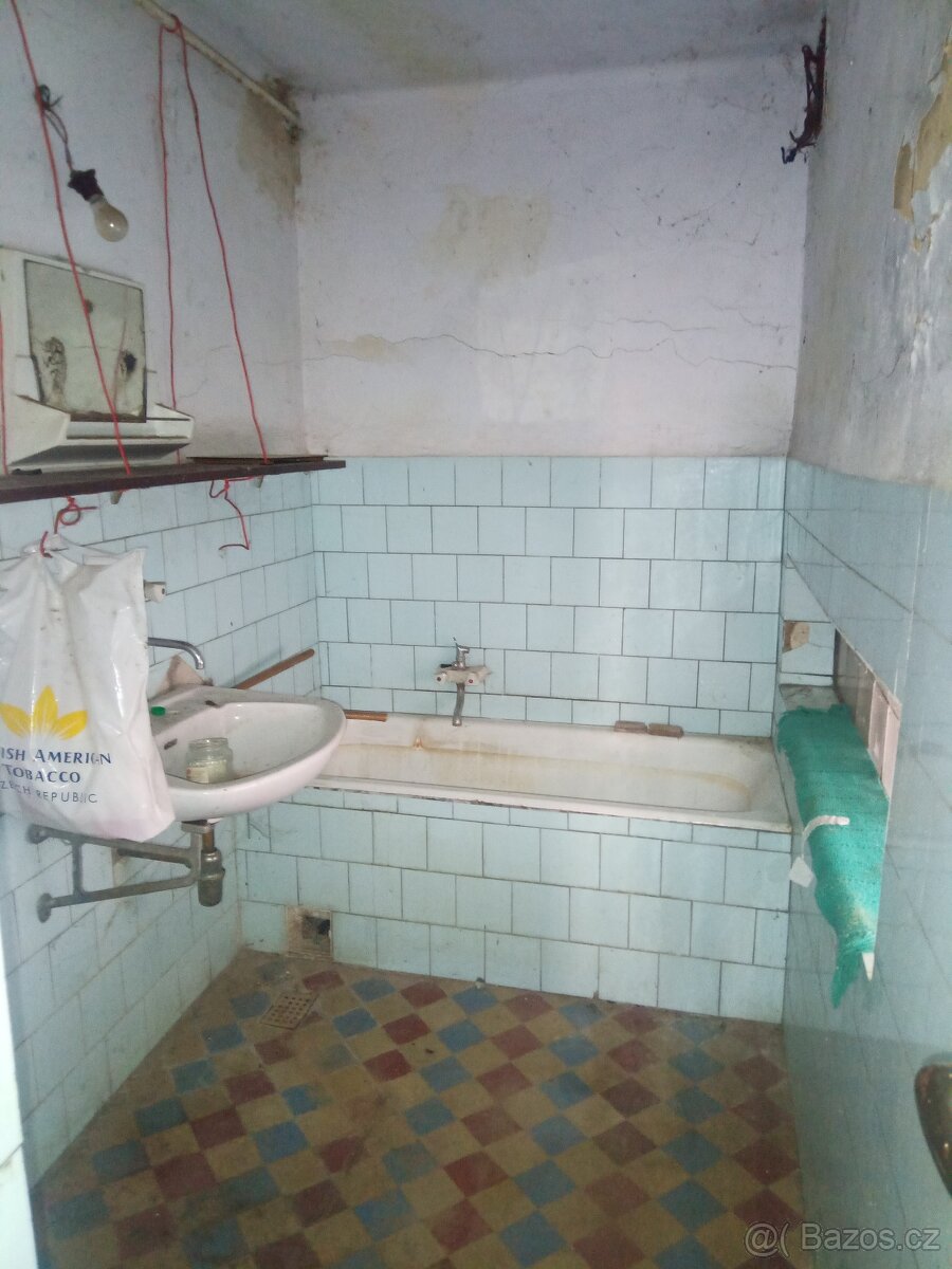 Pronájem domu ve Vážanech - 6