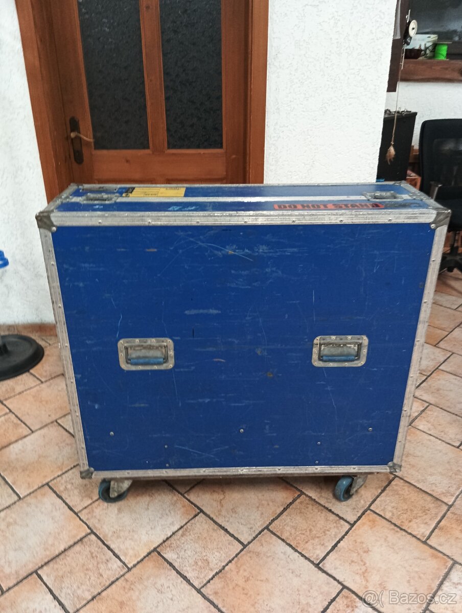 Mixážní pult Crest Audio X Four - 6