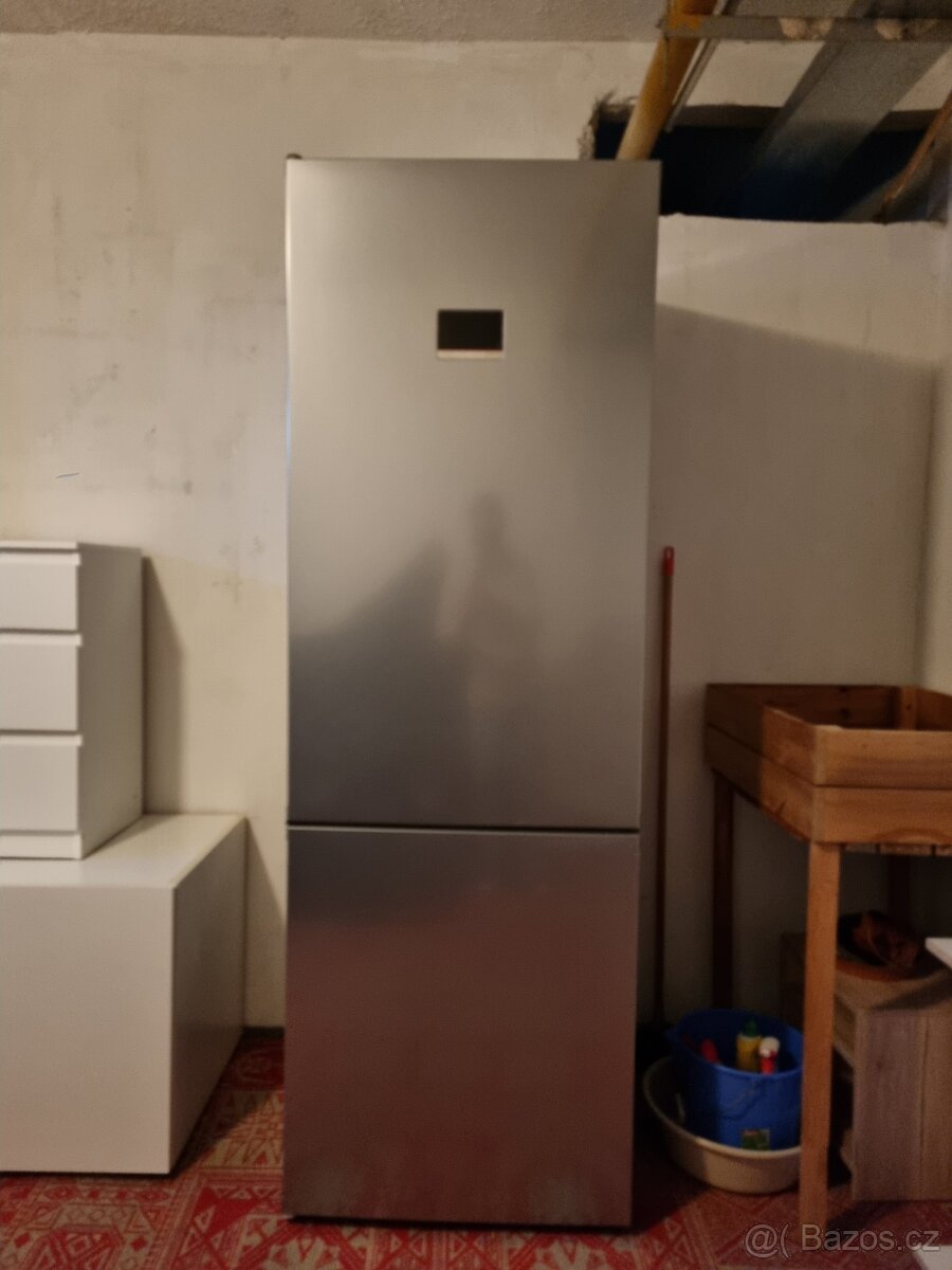 Chladnička s mrazničkou Bosch Serie 4 KGN497LDF PerfectFit k - 6