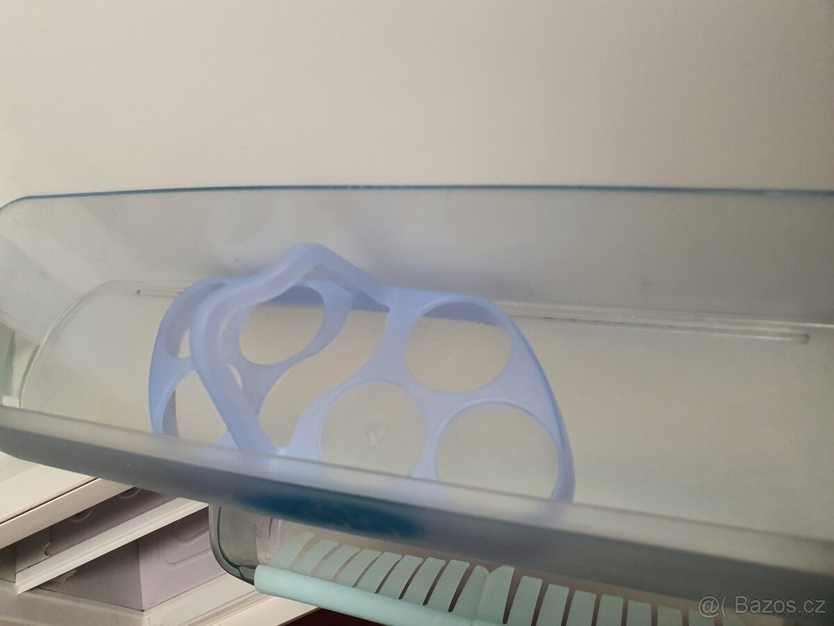 velká lednice Electrolux A+ s mrazákem - 6