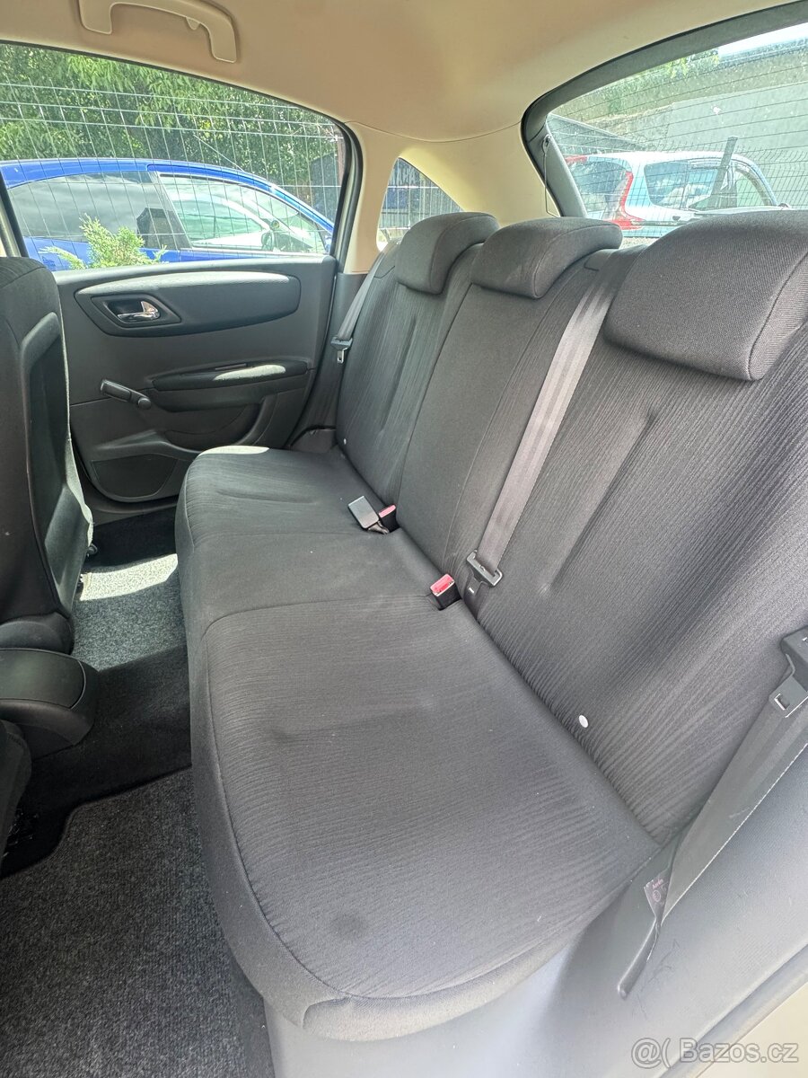 Citroën C4 1.6 HDI - 6