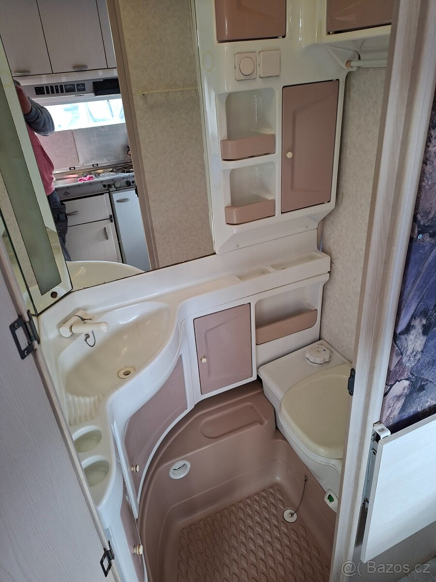 Prodám karavan Hobby na Melicich - 6
