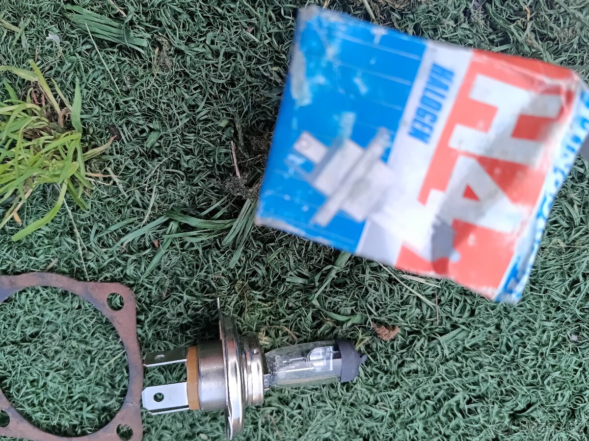 Soubor dílů na veterány - 6