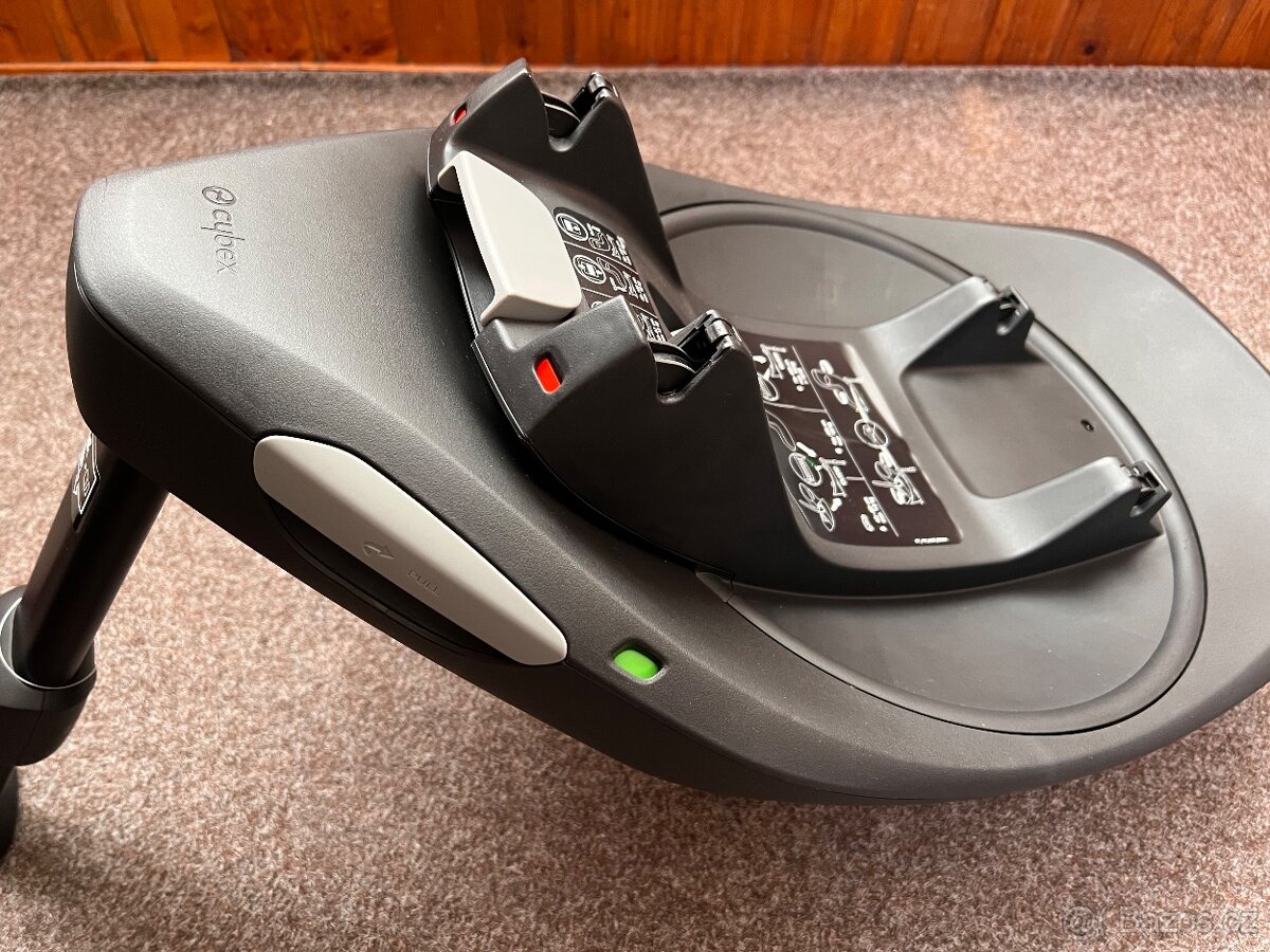 Cybex cloud G i-size + cybex Base - 6