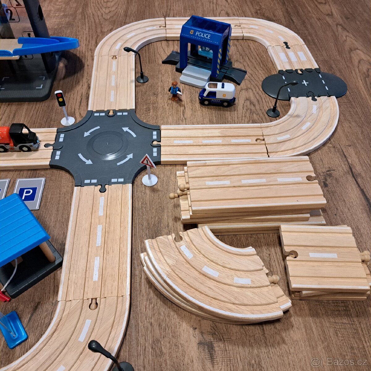 Koleje, vláček, městečko, letiště - 6