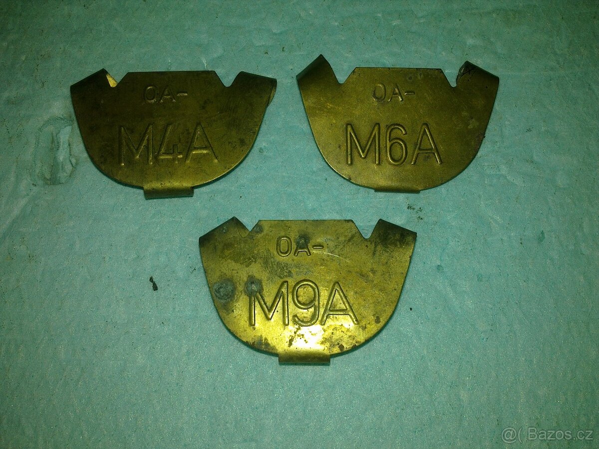 MOTOREK STĚRAČŮ - 6