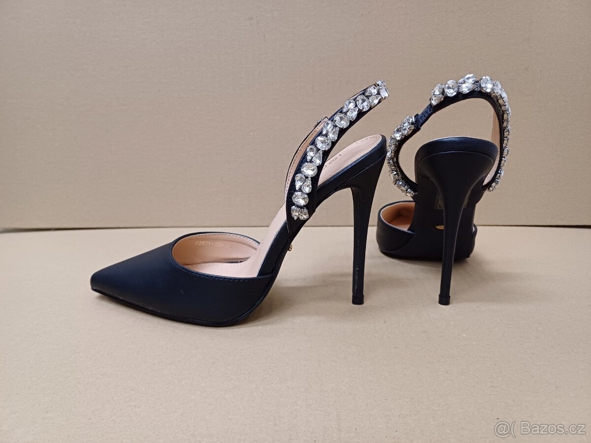 Černé lodičky volná pata vel.37 - 6