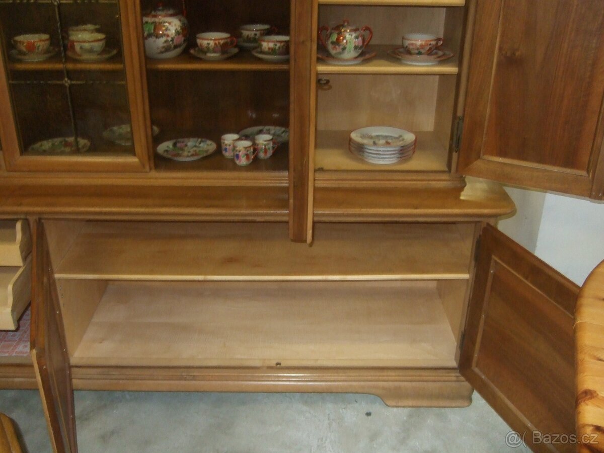Masivní buffet - příborník - 6