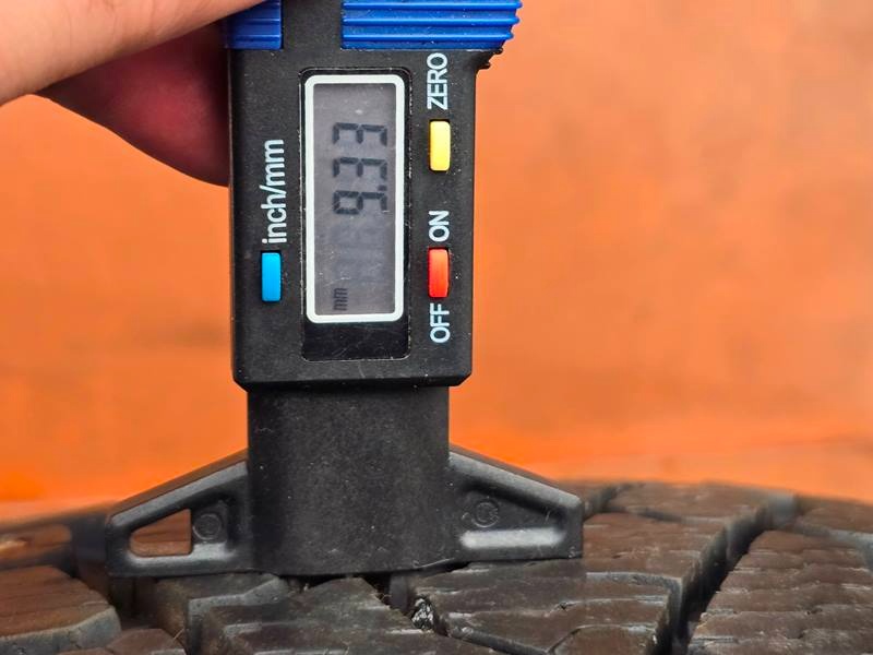 Zimní Nokian 225/70/15C - 6