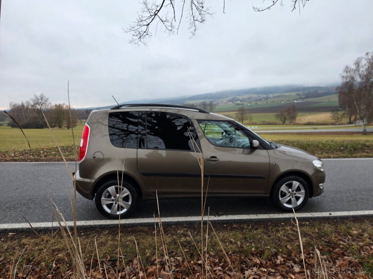 Škoda ROOMSTER 1.2TSI - 152tis/km - 2014 - Výbava - 6