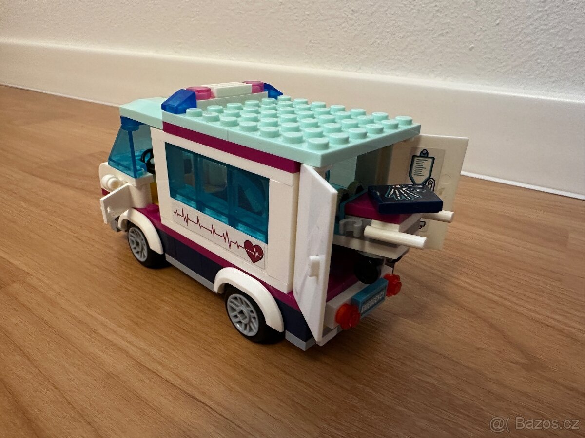 Stavebnice Nemocnice v Heartlake + LEGO 2x - 6