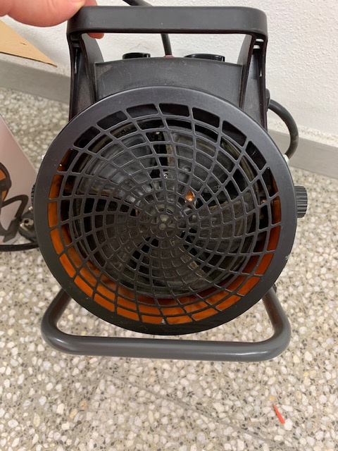 Elektrické topidlo, topení FERM 2KW - 6